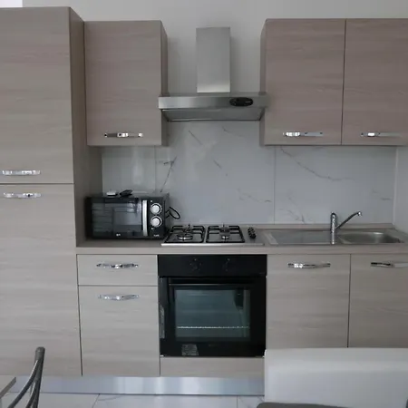 Familienfreundliche Wohnung, Nur 250m Vom Apartment